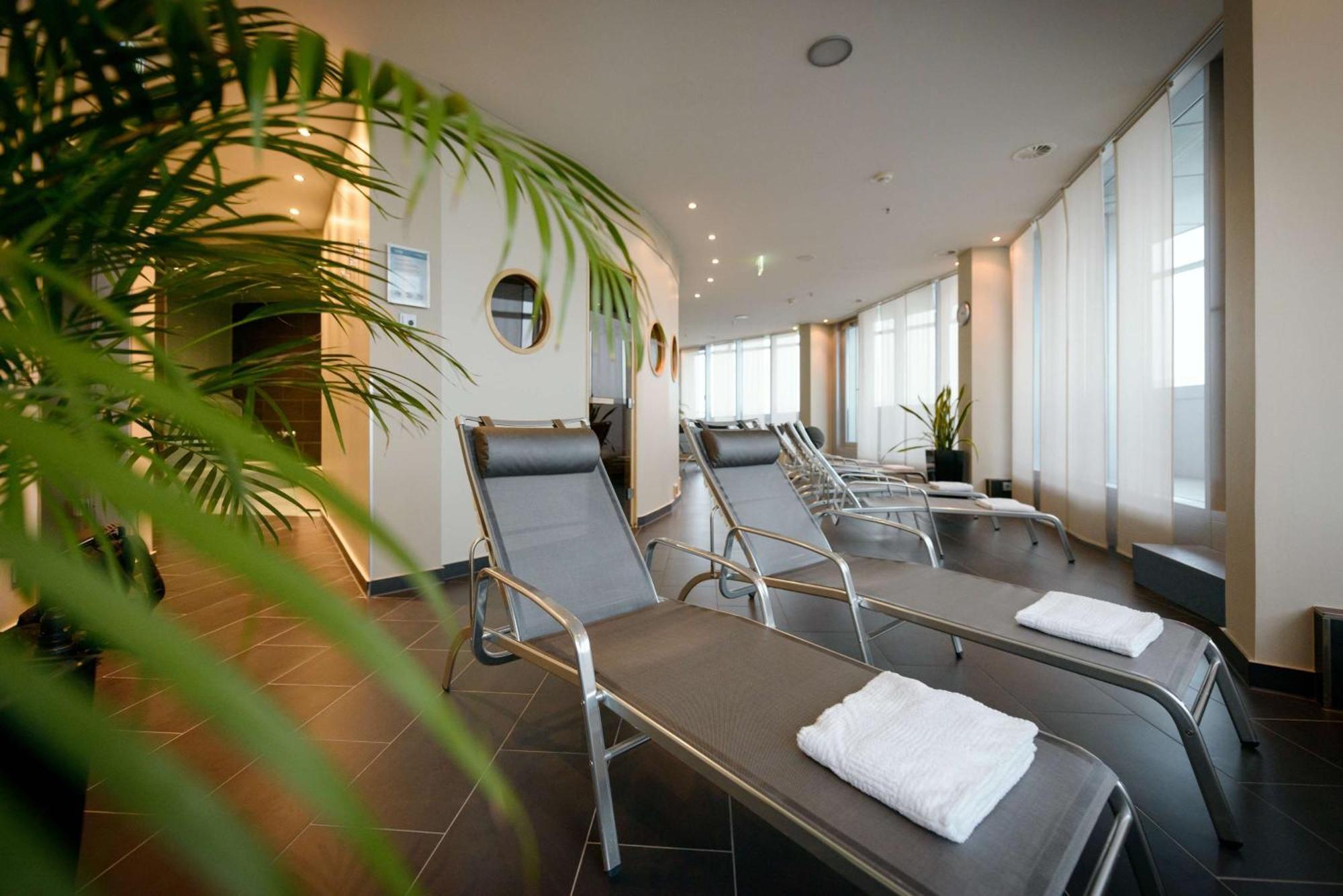 Atlantic Hotel Sail City เบรเมอร์ฮาเฟิน ภายนอก รูปภาพ