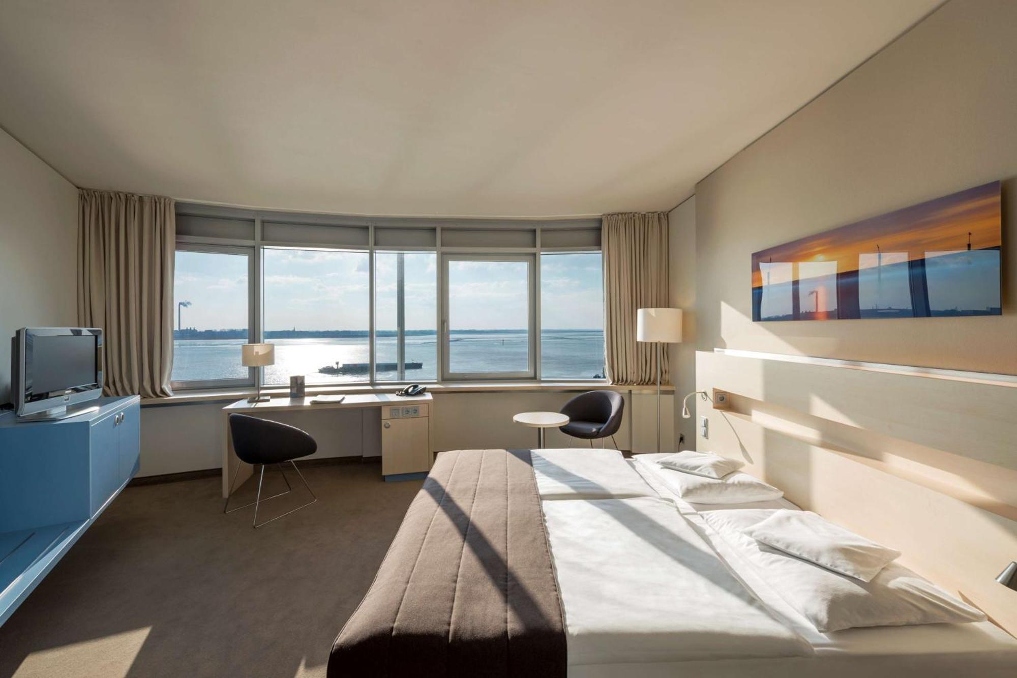 Atlantic Hotel Sail City เบรเมอร์ฮาเฟิน ภายนอก รูปภาพ