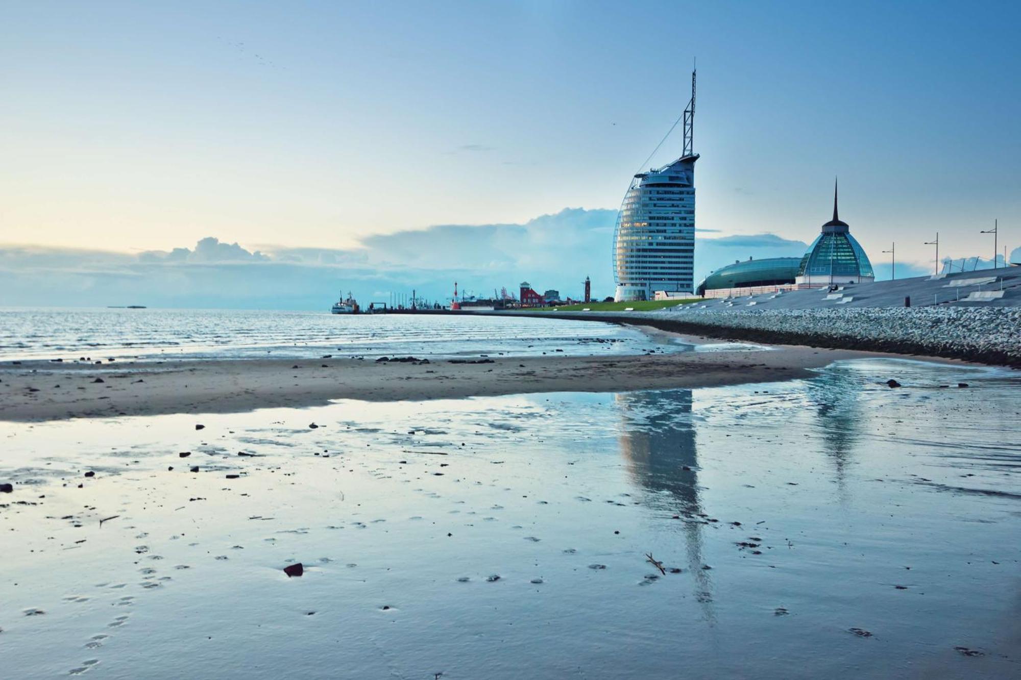 Atlantic Hotel Sail City เบรเมอร์ฮาเฟิน ภายนอก รูปภาพ