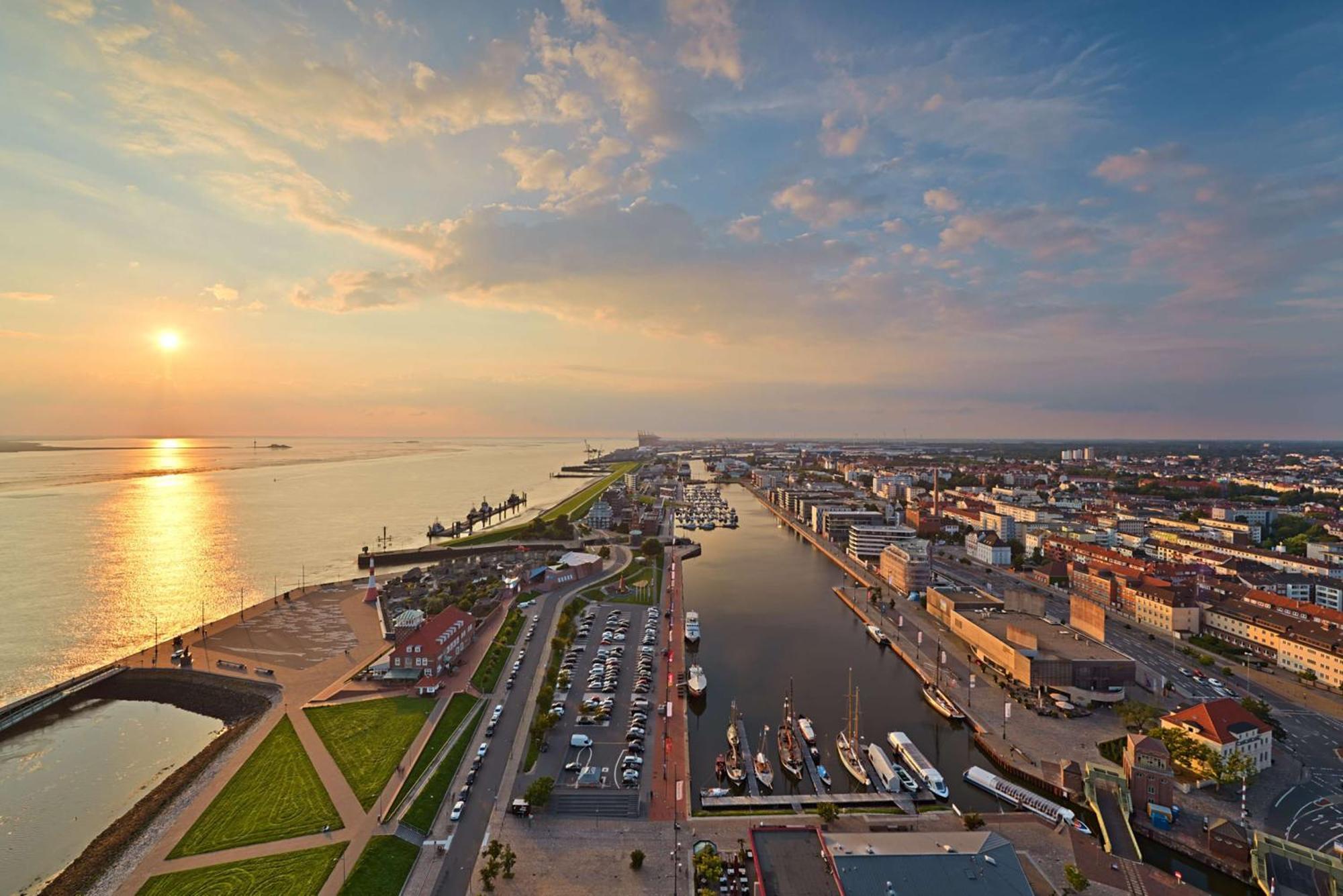 Atlantic Hotel Sail City เบรเมอร์ฮาเฟิน ภายนอก รูปภาพ