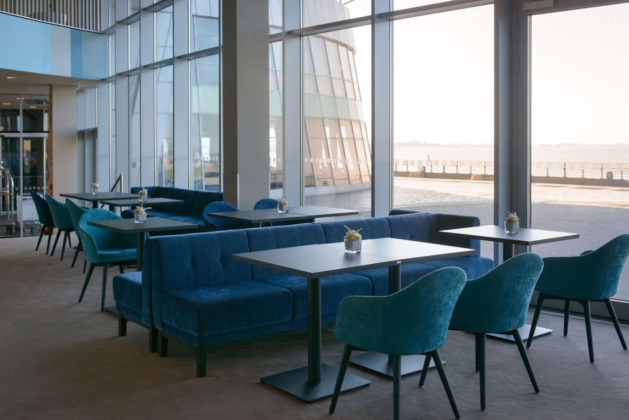 Atlantic Hotel Sail City เบรเมอร์ฮาเฟิน ภายนอก รูปภาพ